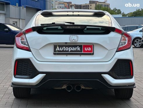 Honda Civic 2016 белый - фото 9