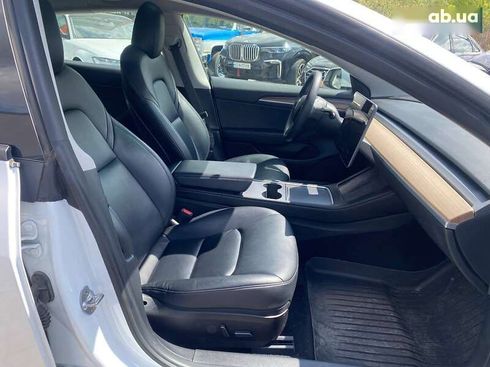 Tesla Model 3 2021 - фото 22