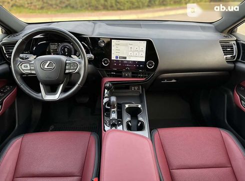 Lexus NX 2022 - фото 28