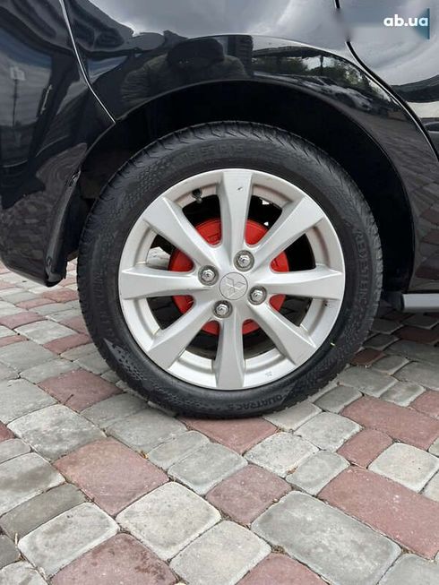 Mitsubishi Space Star 2014 - фото 22