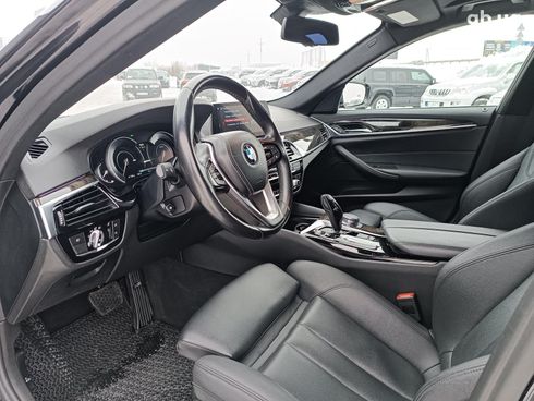 BMW 5 серия 2017 черный - фото 26