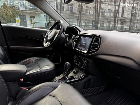 Jeep Compass 2017 черный - фото 35