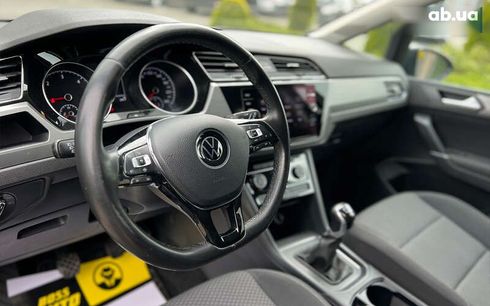 Volkswagen Touran 2020 - фото 17