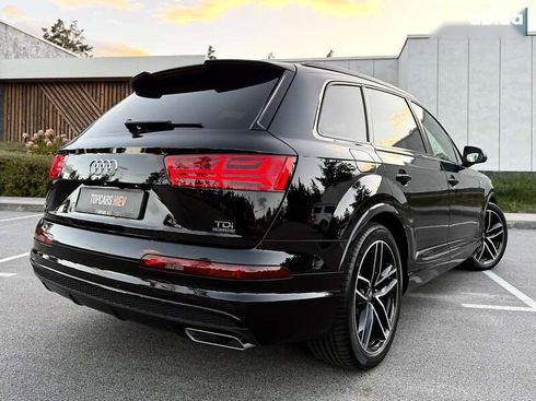 Audi Q7 2017 - фото 15