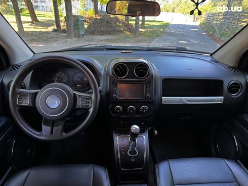 Jeep Compass 2013 серый - фото 24