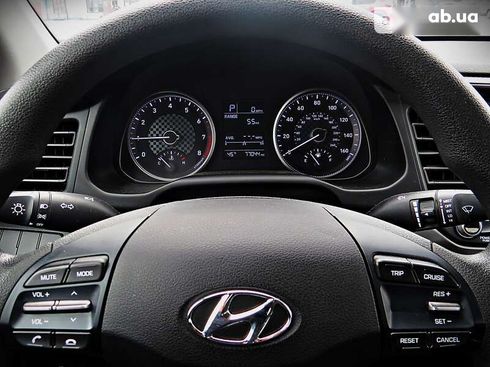 Hyundai Elantra 2018 - фото 7