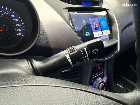 Hyundai Elantra 2012 - фото 24