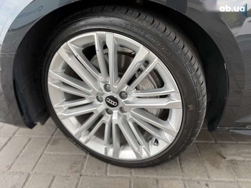 Audi A4 2019 - фото 6