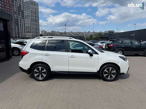 Subaru Forester 2018 - фото 8