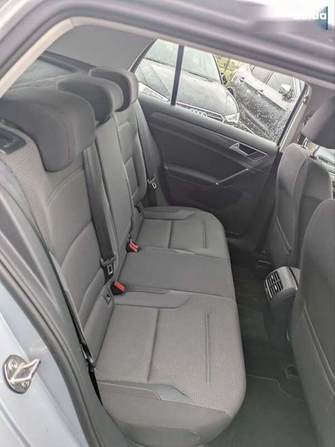 Volkswagen e-Golf 2020 - фото 17