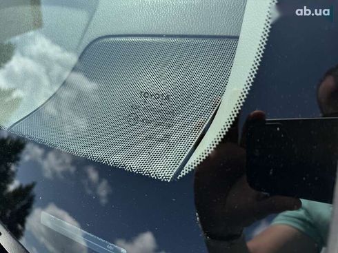 Toyota Camry 2021 - фото 18