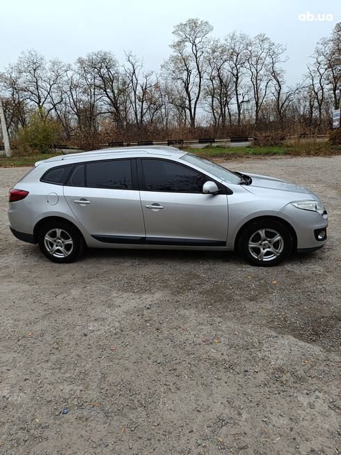 Renault Megane 2012 серебристый - фото 15