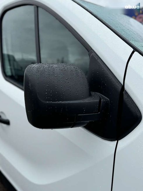 Renault Trafic 2021 - фото 11