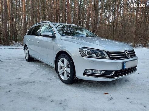 Volkswagen Passat 2013 серебристый - фото 4