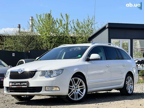 Skoda Superb 2012 - фото 4
