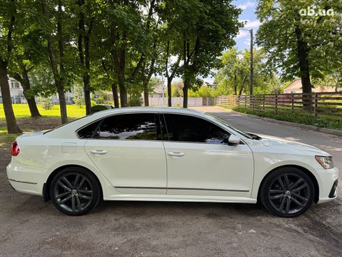 Volkswagen passat b7 2016 белый - фото 5