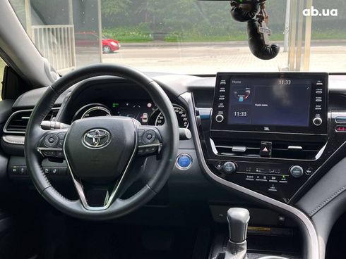 Toyota Camry 2021 черный - фото 23