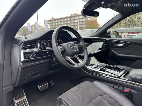 Audi Q8 2020 - фото 21