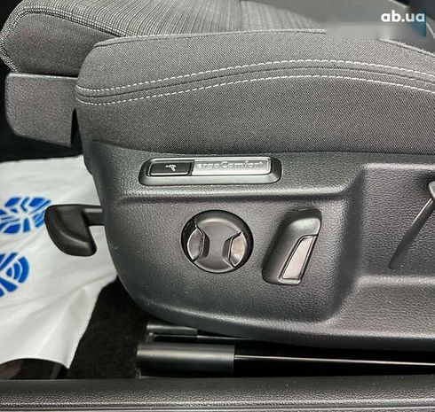Volkswagen Passat 2021 - фото 30