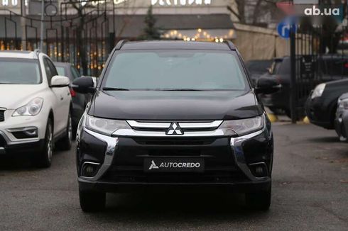 Mitsubishi Outlander 2018 - фото 2