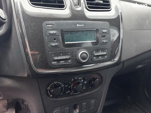 Renault Sandero 2020 красный - фото 55