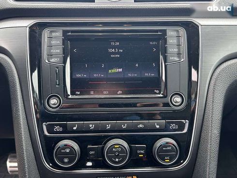 Volkswagen Passat 2016 - фото 21