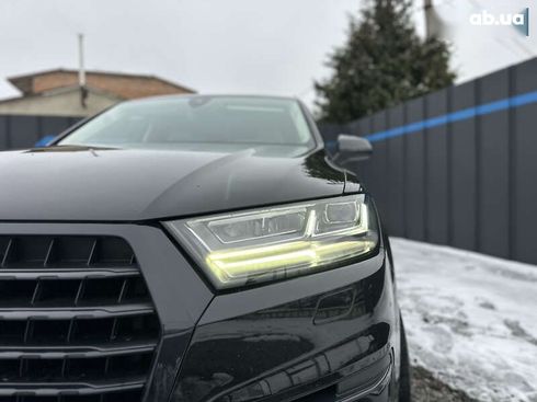 Audi Q7 2018 - фото 30