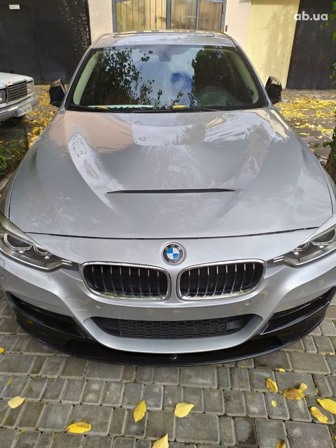 BMW 3 серия 2012 серебристый - фото 1