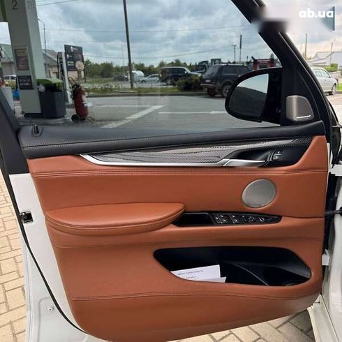 BMW X5 M 2017 - фото 24