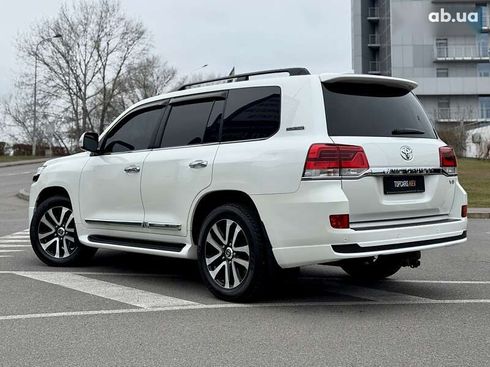 Toyota Land Cruiser 2019 - фото 9