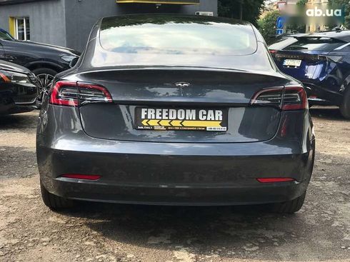 Tesla Model 3 2020 - фото 5
