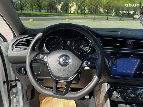 Volkswagen Tiguan 2017 - фото 29