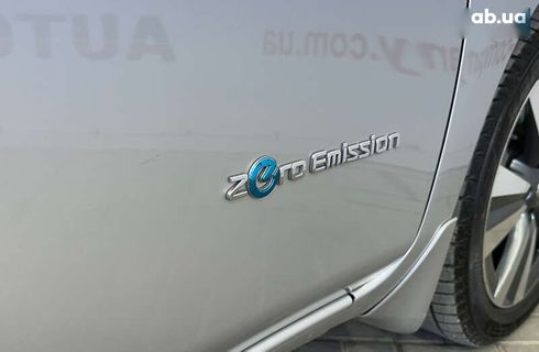 Nissan Leaf 2015 - фото 17