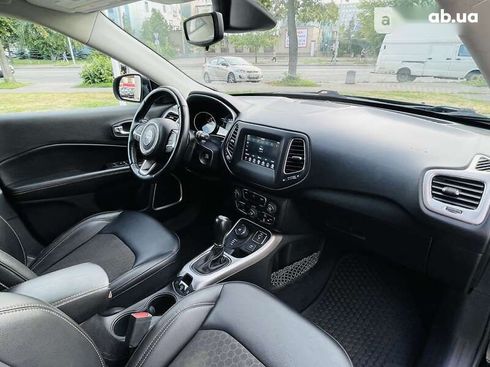 Jeep Compass 2019 - фото 15