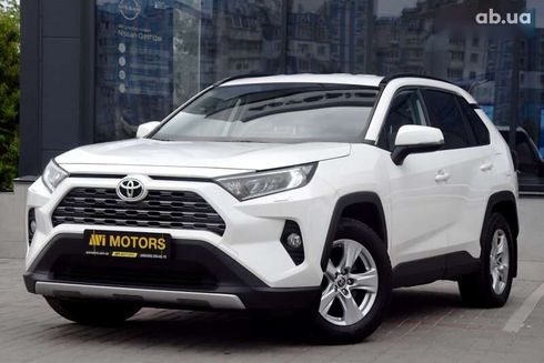 Toyota RAV4 2020 - фото 2