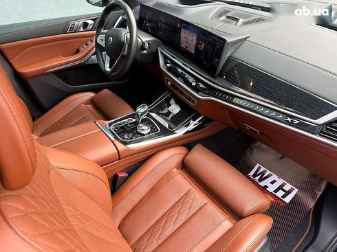 BMW Alpina XB7 2023 - фото 17