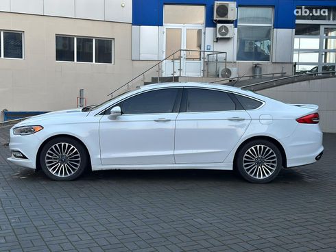 Ford Fusion 2017 белый - фото 9