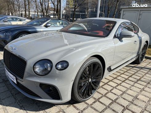 Bentley Continental GT 2022 - фото 33