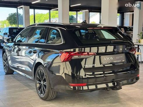 Skoda Octavia 2021 - фото 15