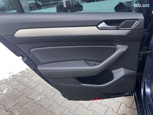 Volkswagen Passat 2017 - фото 25