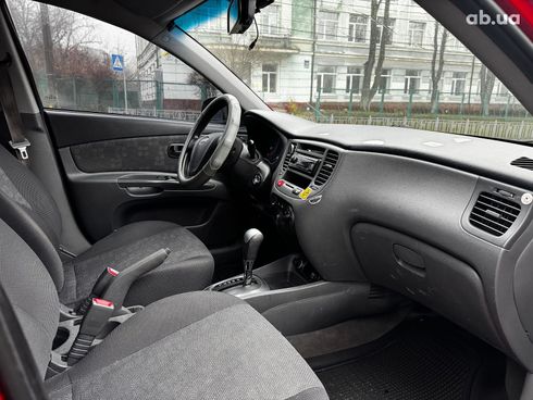Kia Rio 2008 красный - фото 68