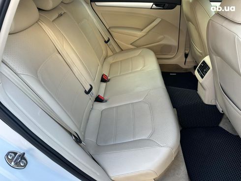 Volkswagen passat b7 2013 белый - фото 17