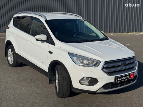 Ford Kuga 2017 белый - фото 3