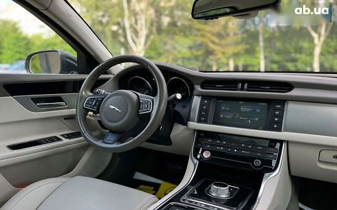 Jaguar XF 2016 - фото 15