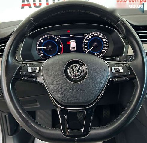 Volkswagen Passat 2019 - фото 14