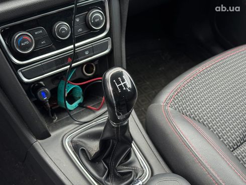 Chery Tiggo 3 2017 белый - фото 41