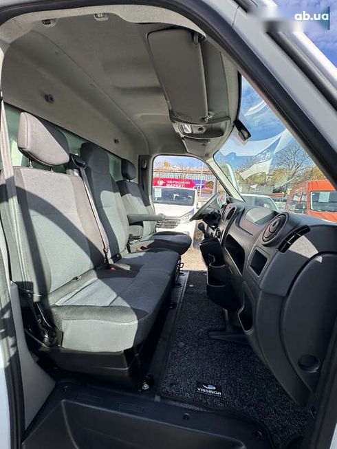 Renault Master 2018 - фото 21