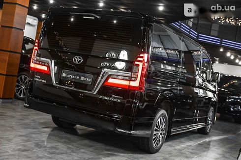 Toyota Granvia 2022 - фото 11