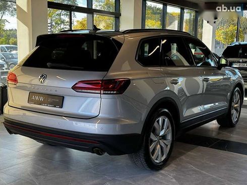 Volkswagen Touareg 2019 - фото 14