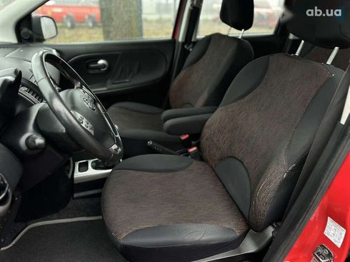 Nissan Note 2010 - фото 25